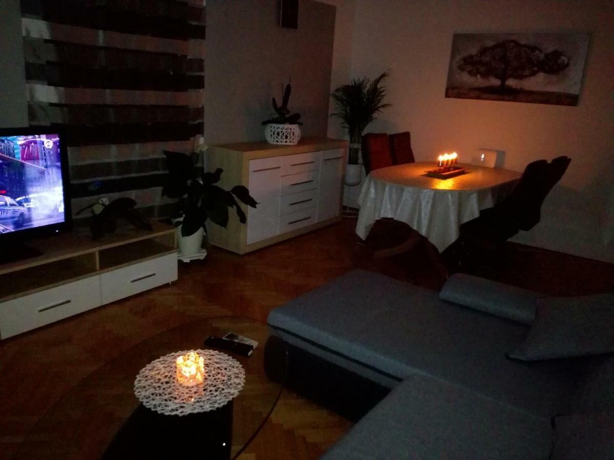 Ferienwohnung Sun House Brzac Exterior foto